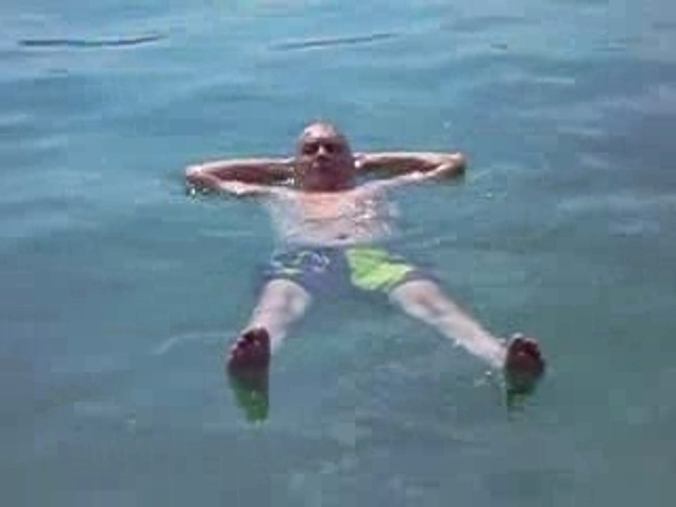 Mittags-Schläfchen im See