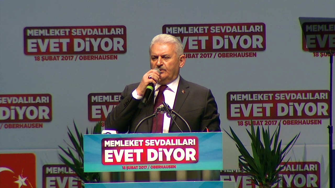 Tausende Erdogan-Fans bei Yildirim-Auftritt in Oberhausen