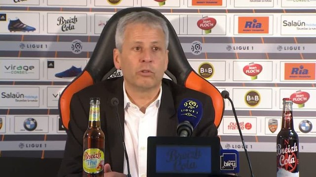 Foot - L1 - Nice : Favre «Pour l'équipe, le rouge de Balotelli ce n'est pas terrible »