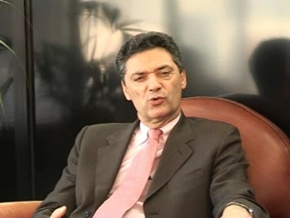 Patrick Devedjian soutient Yves Menel