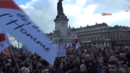 Paris'te 'Theo Için Adalet' Eyleminde Arbede, 13 Kişi Gözaltına Alındı