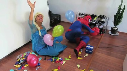 Frozen Elsa Ugly Elsa Venom Poison Apple vs Hulk & Spider-man & Deadpool bros In real life