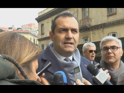Napoli - Turisti a numero chiuso come Venezia? Il sindaco Non se ne parla (18.02.17)