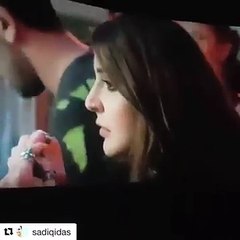 People_gone_crazy_after_seeing_Fawad_Khan_-_2016