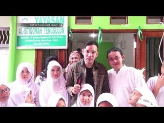 Shandy Tumiwa menyantuni anak Yatim