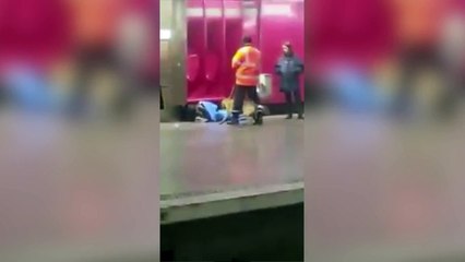 Ce SDF se fait réveille, en étant agressé par un chien de la RATP