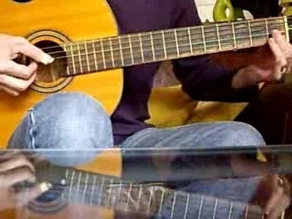 Inspecteur Gadget à la guitare