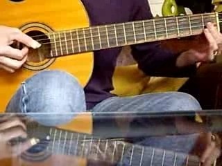 Inspecteur Gadget à la guitare