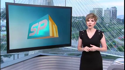 Arma cai no chão durante confusão e briga em bloco de São Paulo
