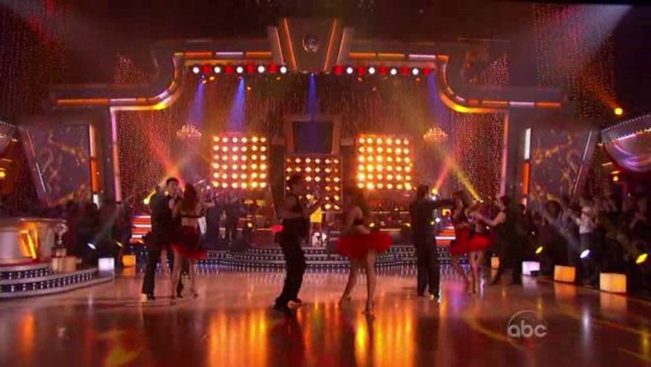 Whitney Houston - 'I Wanna Dance With Somebody (Who Loves Me)'