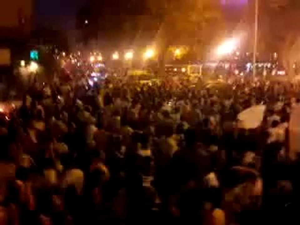 لحظة هجوم الجيش على متظاهرى ماسبيرو 9/10/2011