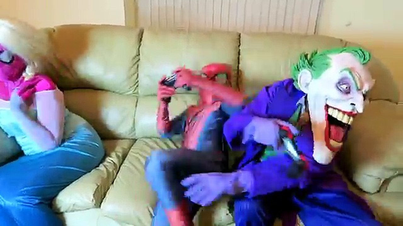 Spiderman UNMASKED! Spiderman vs Joker w/ Frozen Elsa, Joker Girl, Hulk, Batman - Funny Su