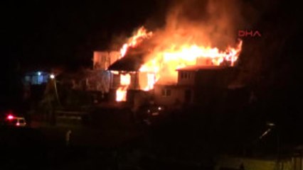 Tokat'ta 3 Ahşap Ev Yangında Kül Oldu