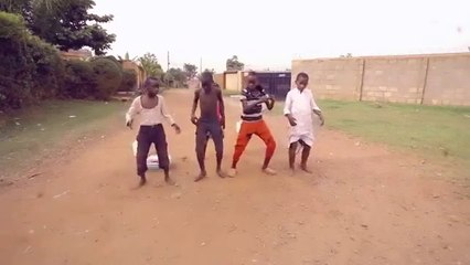 رقص كوميدي ضحك السنين