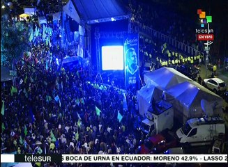 Expectación de seguidores de Revolución Ciudadana ante datos del CNE