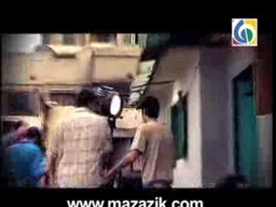 كليب الدنيا خربانة غناء عمدة