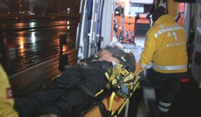 Polisten kaçıp yola atladı, otomobil çarptı