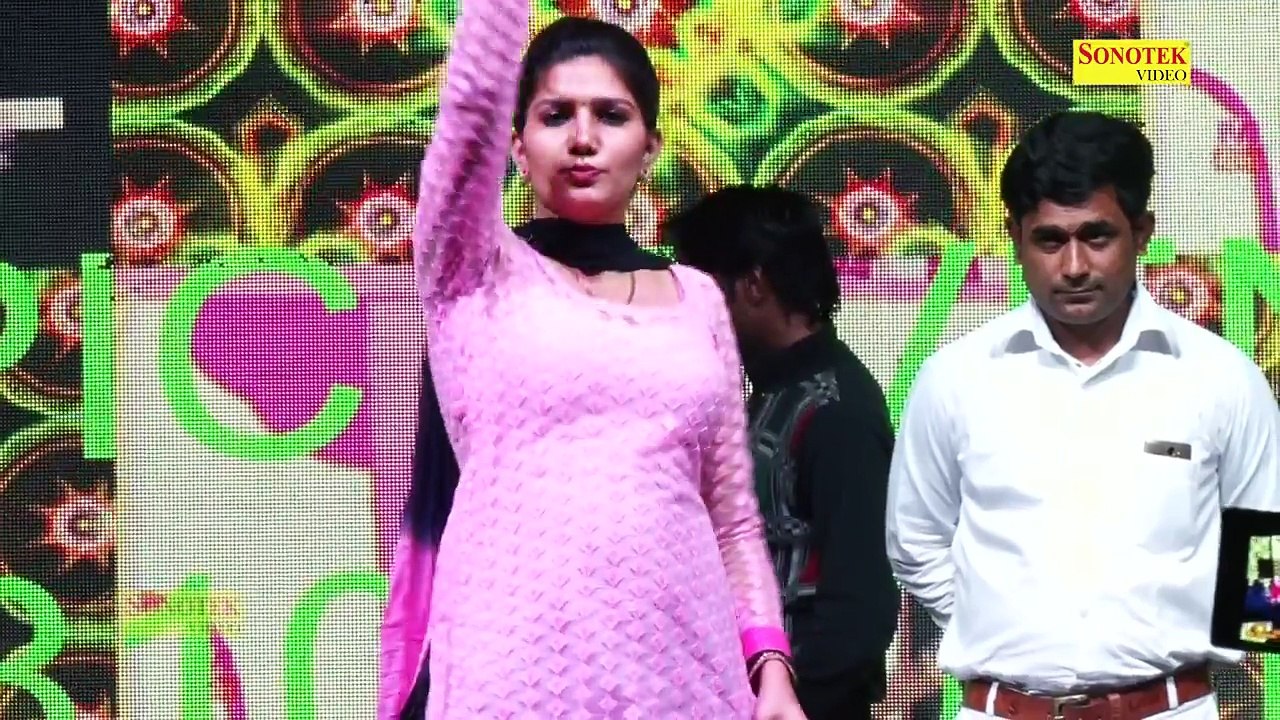 chuni Main kohinoor  -- चुनी मैं कोईनूर  -- New Live Dance -- सपना का डांस मुकाबला -- New 2017 - Downloaded from youpak.