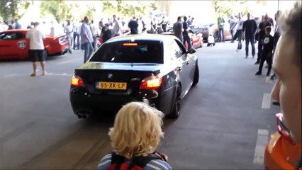 Mercedes-Benz A45 AMG vs. Mercedes-Ben1