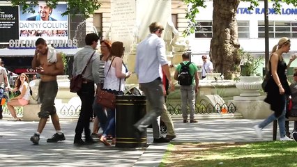 Message bin a bottle' Litter Flashmob