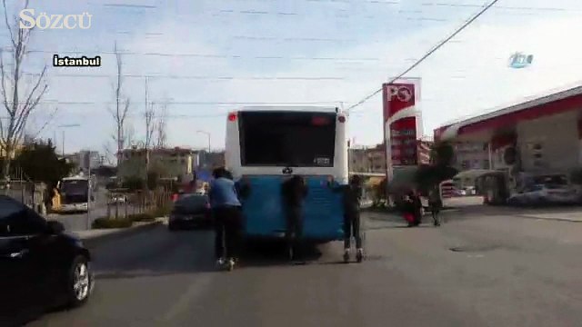 Patenle hem kendi hayatlarını hem de trafiği tehlikeye soktular
