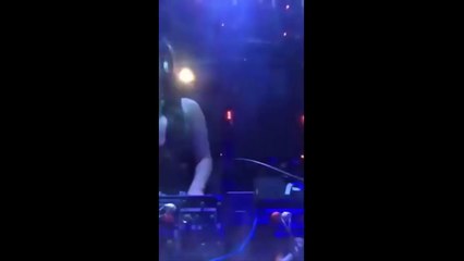 DJ Nonstop 2016 - Dj Quỳnh Polly trình diễn cực nóng bỏng