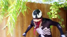 Spiderman Vs Venom - Real Life Superhero Battle _ Trampoline Fight-OiHXKfRFK