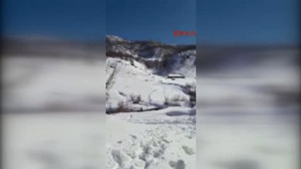 Bingöl'de Bombalı Araç Salıdırısında Kullanılabilecek 2 Ton Patlayıcı Ele Geçirildi