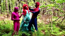 Frozen Elsa Vs CATWOMAN! w/ Spiderman, Pink Spidergirl mermaid, Joker, Maleficent, Ariel S