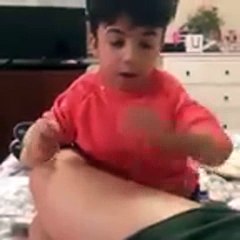 Mira Lo Que Paso Mientras Derek Le Daba Un Masaje A Su Tia!