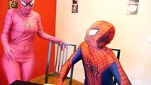 SPIDERMAN HURTS VS SPIDERGIRL !! Baby Spiderman vs Joker FREAK w_ Maleficent-_gna5ZmR