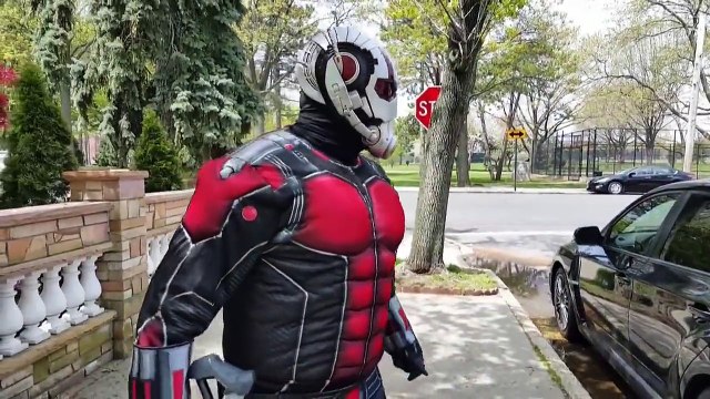 ANTMAN vs MUTANT MOBSTER IRL - Nerf War - Superheroes in Real Life - Spiderman - Marvel - DC-SF