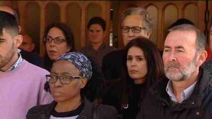 Minuto de silencio en El campello por el asesinato de mujer en residencia de ancianos