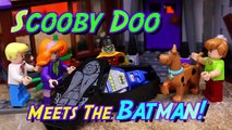 Scooby Doo Lego Mystery Machine Captures Batman Legos with Spiderman and Captain America Flash Masks-jR