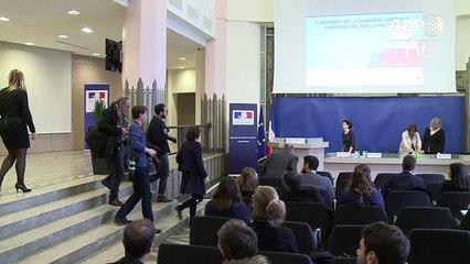 Fin de vie: lancement d'une campagne pour faire connaître la loi