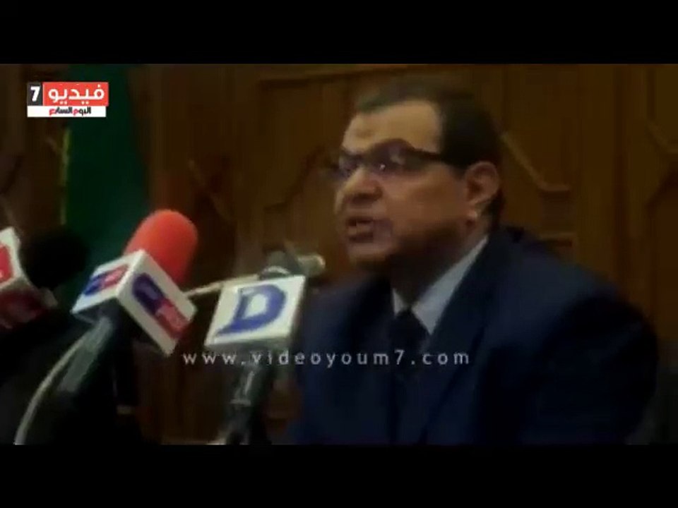 وزير القوى العاملة يترك المنصة لسماع شكوى معاق بالإسماعيلية