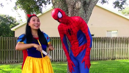 Snow White Baby & Maleficent tea party? w/ Minion, Vampire, Frozen Elsa, Catwoman