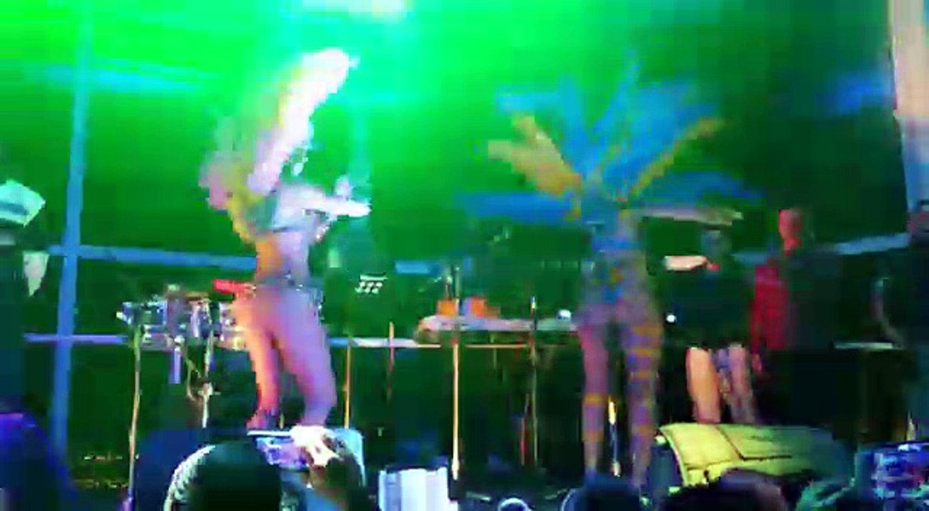 garotas en bogota 3138120280