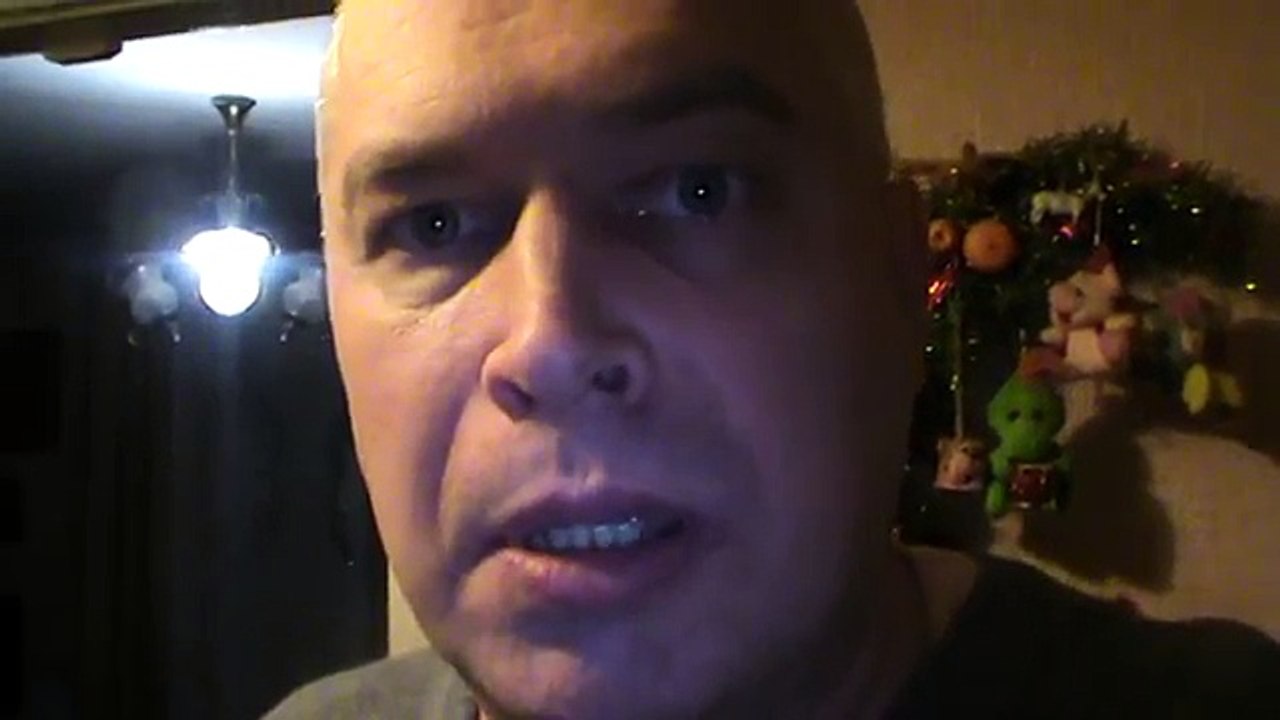 КАК МОЖНО СНЯТЬ ВИДЕО БЕЗ РУК ( Как можно снять сразу две руки в видео ) — Геннадий Горин