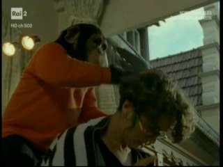 Il nostro amico Charly 3x12 - Charly alle corse