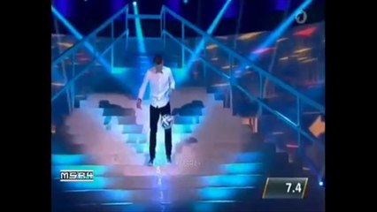 Aprende aí, Kroos! Jogador do Real perde desafio de habilidade para menino de 14 anos