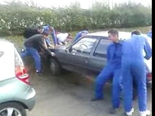 solide les mécanos!