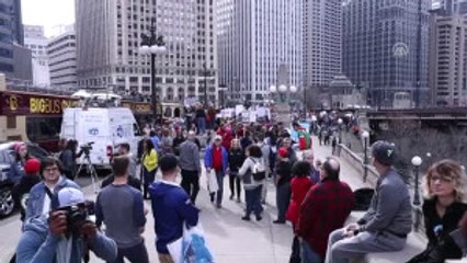 ABD'de "Başkanlık Günü" Yerine "Benim Başkanım Değil" Protestosu