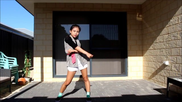 ROSELYN Dreamcatcher - Chase Me Dance Cover