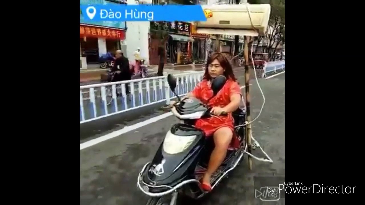 Funny Chinese videos - Prank chinese can't stop laugh HAHAHA  (y)