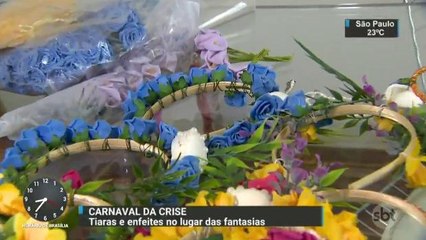 Em época de crise, acessórios devem fazer a cabeça dos foliões
