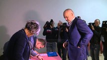 Referendumi i PS, voton Edi Rama - Top Channel Albania - News - Lajme