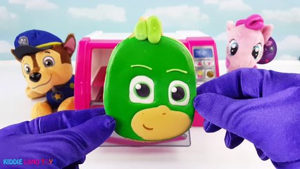 PJ Masks Learn Colors! Play-Doh Cookies Toy Surprises with Pretend Play Magic Microwave!