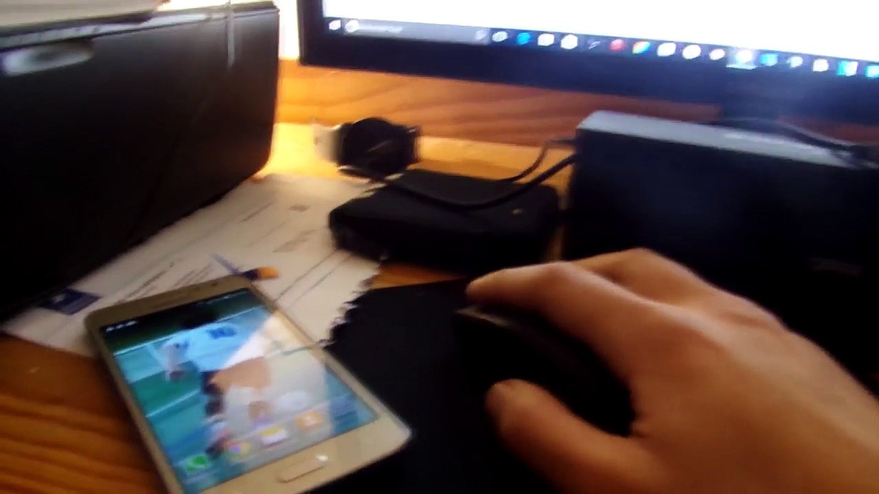 ON A EU 1 MILLIONS D'ABONNES ! EPIC REACTION PRANK -QF9jVD9qM7E