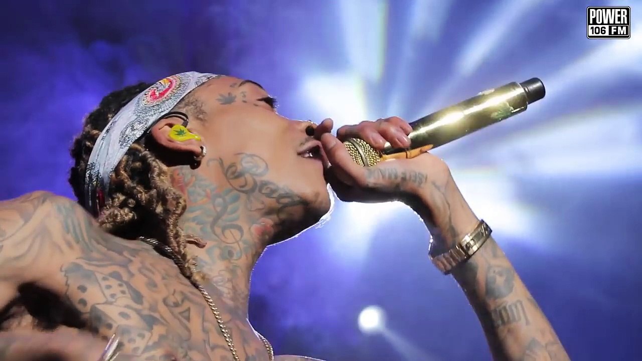 Wiz Khalifa Performs 'See You Again' Live At Cali Christmas 2015